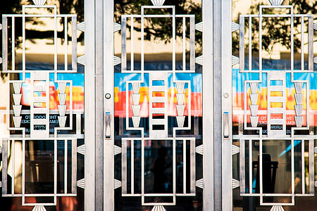DECO DOOR