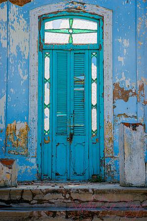 Cubano Doorway